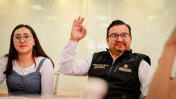 Recibe Despacho del Gobernador capacitación en Lengua de Señas Mexicana
