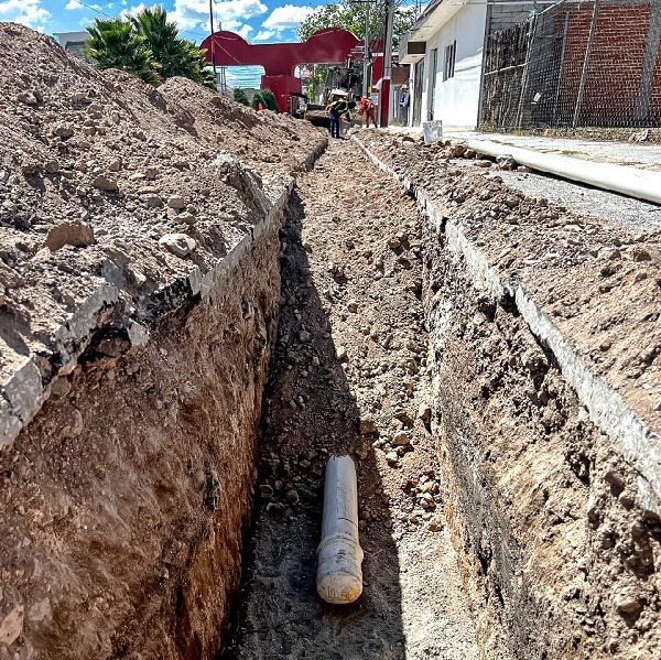 Inicia Caasim la sustitución de una línea más de distribución en la zona metropolitana