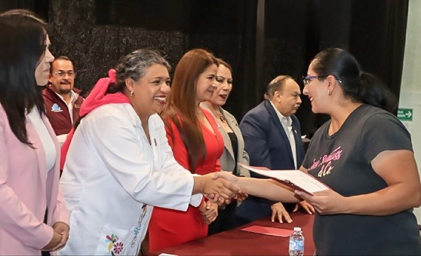 Entregan nombramientos a 790 trabajadores de la SSH
