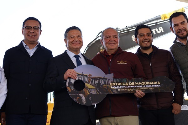 Invierte gobierno de Hidalgo más de 200 mdp en maquinaria