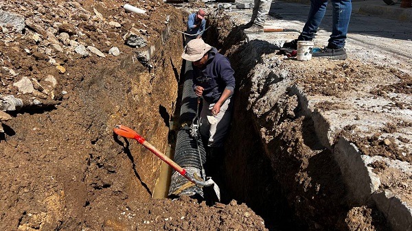 Renueva Caasim infraestructura hídrica obsoleta en colonias de Pachuca