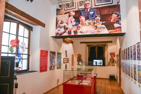 Más de tres mil han visitado la galería en homenaje al tulancinguense Gabriel Vargas