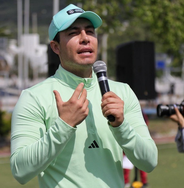 Encabeza Jorge Reyes primera activación física