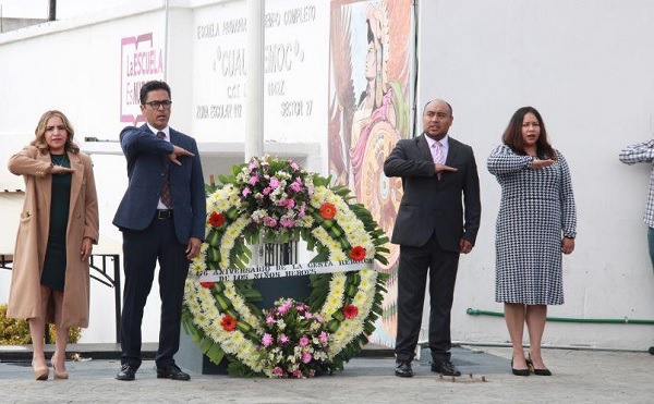 Llama Eduardo Medécigo a servidores públicos a conducirse con honestidad y compromiso