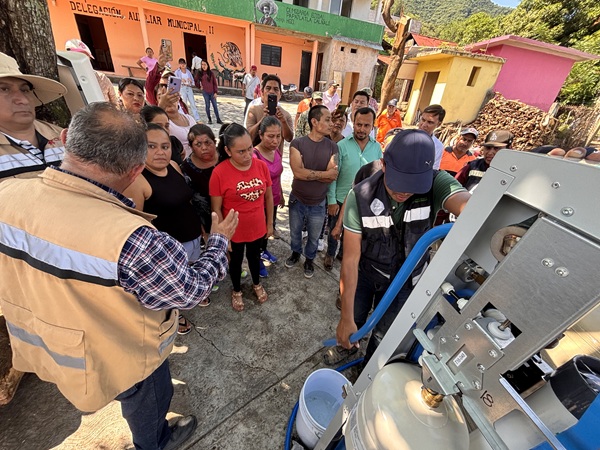 CEAA instala 26 plantas potabilizadoras de agua en comunidades afectadas por lluvias