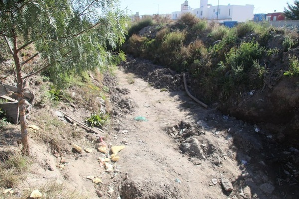 Realiza Mineral de la Reforma limpieza preventiva en el dren pluvial de la UTMIR