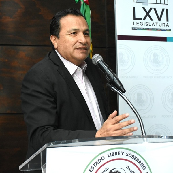 Contralor Álvaro Bardales imparte ponencia en el Congreso del Estado sobre fiscalización de recursos