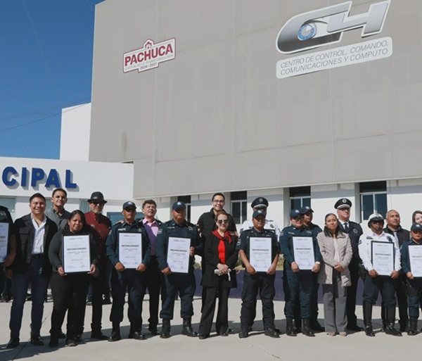 Reconocen trayectoria, mérito y valor de integrantes de Seguridad Pública Municipal de Pachuca