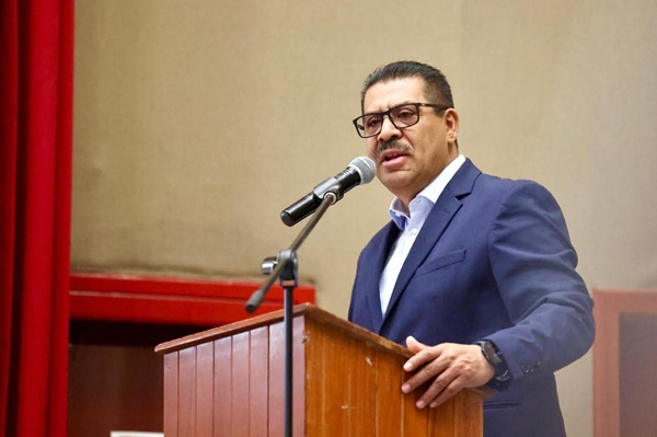 Entrega Said Vargas licencias prejubilatorias