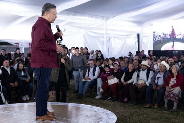 Menchaca Salazar retoma las Rutas de la Transformación en Omitlán