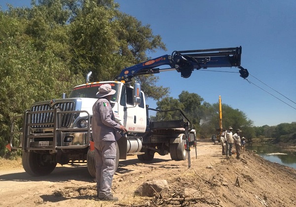 Realiza Conagua labores de limpieza y desazolve en el río Tula