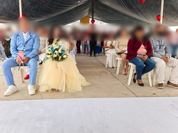 Realizan enlaces matrimoniales en Ceresos de Apan y Tulancingo