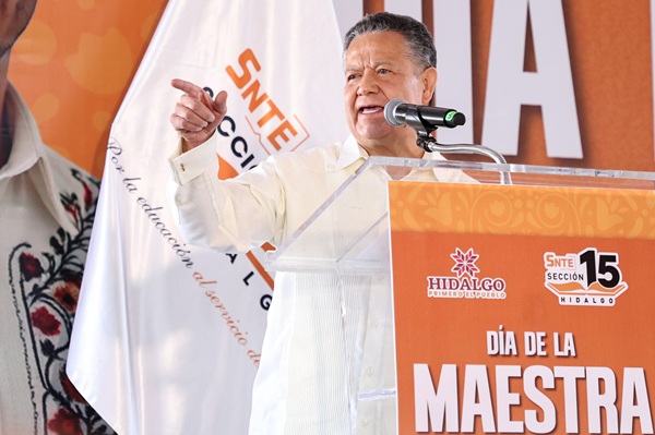 Julio Menchaca reconoce al magisterio y fortalece la educación en Hidalgo con inversión histórica