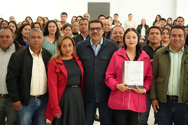 Sección 15 del SNTE entrega promociones y nuevos ingresos al magisterio hidalguense