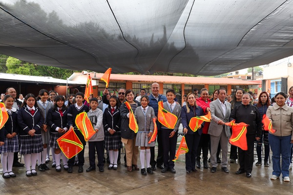 Natividad Castrejón realiza gira de trabajo por escuelas de Tepeji del Río, anuncian inversión educativa por 1.9 mdp