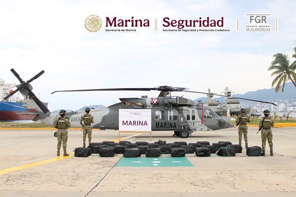 Marina asegura más de 1.3 toneladas de cocaína frente a las costas de Guerrero