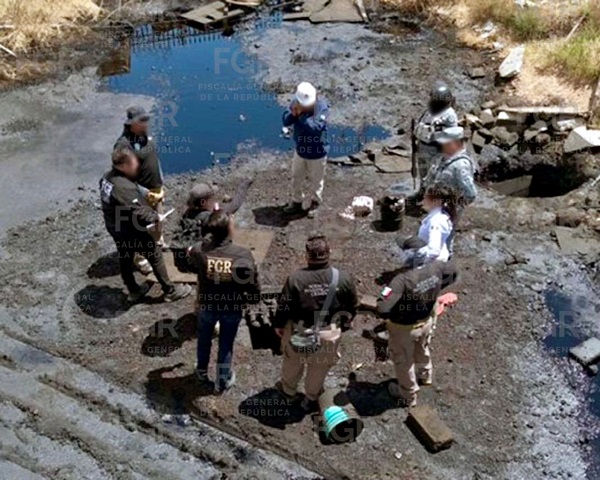 FGR asegura 173 mil 800 litros de presunto hidrocarburo y localiza seis tomas clandestinas en Mineral de la Reforma