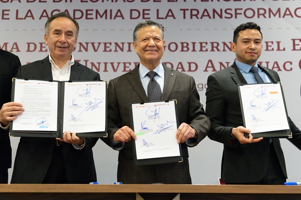 Julio Menchaca impulsa nueva generación de servidoras y servidores públicos en Hidalgo