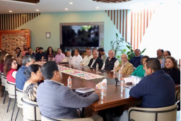 Said Vargas Sáenz fortalece acercamiento con la base magisterial