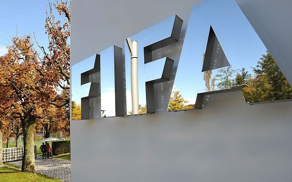 UEFA y Concacaf proponen repartir 2 mil 100 mdd de reservas de FIFA entre sus 211 federaciones