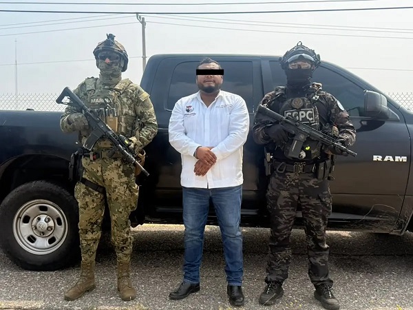 Detienen a alcalde Juchitán, Oaxaca, acusado de extorsión