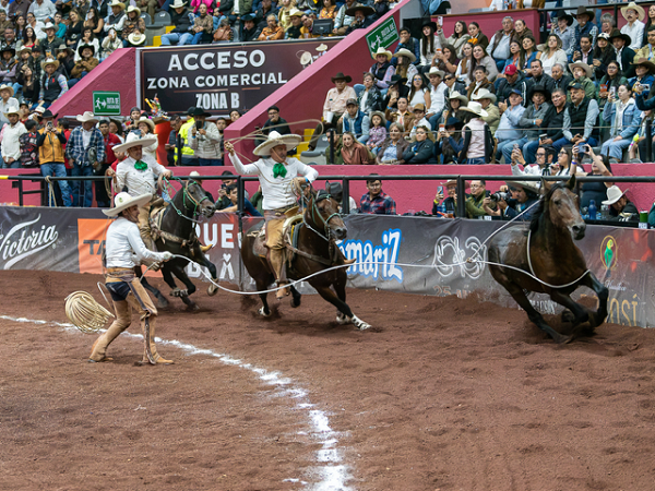 RG2 conquista Excelencia Charra 2026 en Pachuca con una noche perfecta del “Chiringas”