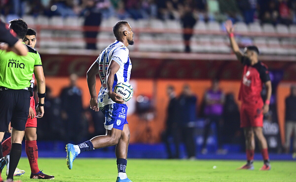 Rondón rescata al Pachuca con doblete ante Tijuana en el Estadio Hidalgo