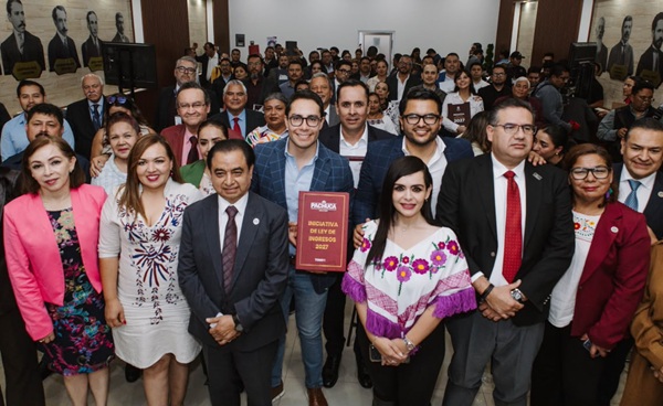Entrega Jorge Reyes al Congreso del Estado la Iniciativa de Ley de Ingresos de Pachuca 2027