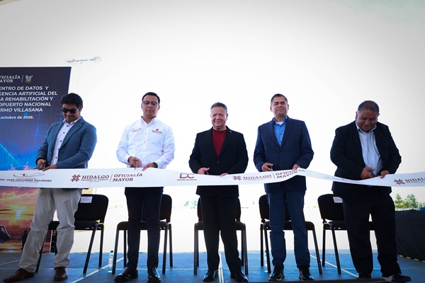 Menchaca Salazar entrega nuevo Centro de Datos y remodelación del aeropuerto de Pachuca