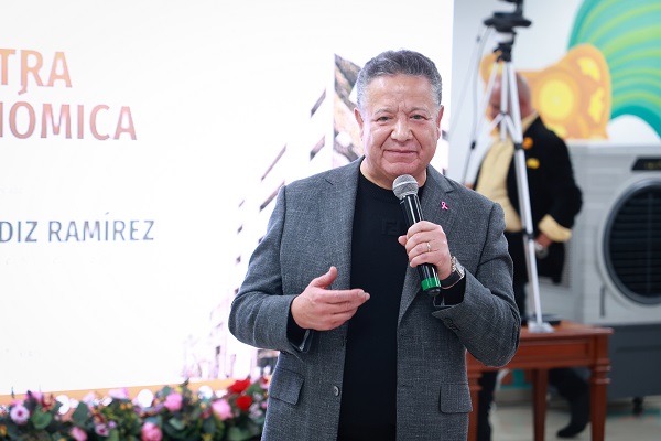 Convoca Julio Menchaca a sector empresarial a generar prosperidad compartida en todo el país