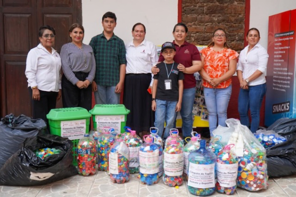 El gobierno municipal de Huejutla, el Sistema DIF y el Consejo Consultivo Infantil suman esfuerzos en la campaña “Tapitas que Salvan Vidas”